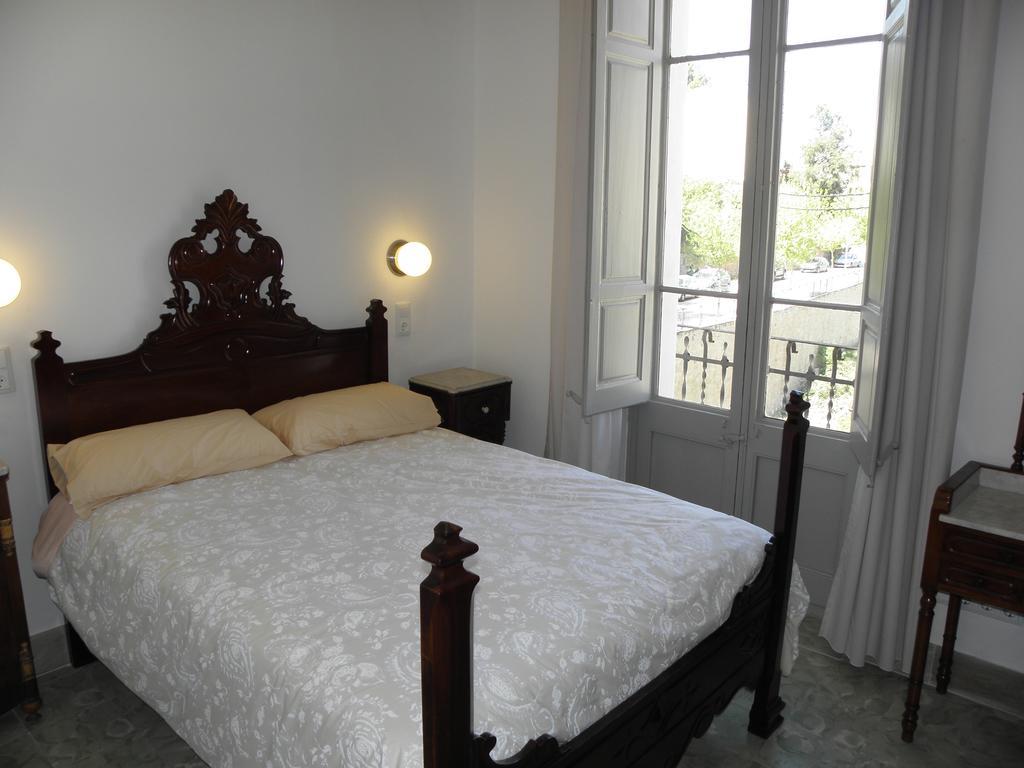 Hostal Cal Pla 산트 요렌스 사발 객실 사진